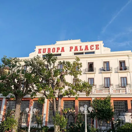 Hotel Grand Europa Palace 4*
